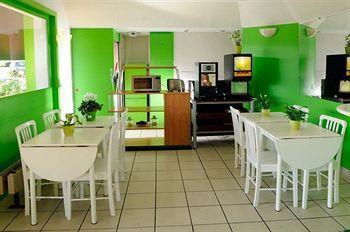 Lemon Hotel Dreux Chartres Exteriér fotografie